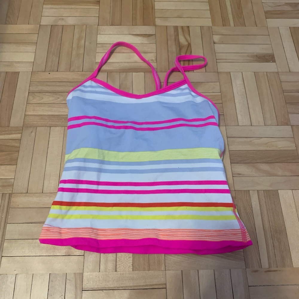 Lululemon sports top